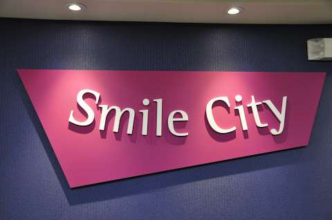 Smile City at Paris Dental Centre